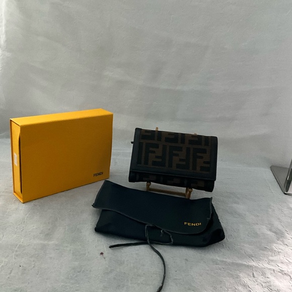 Fendi Zucca Wallet (Full Inclusion) - Picture 9 of 13